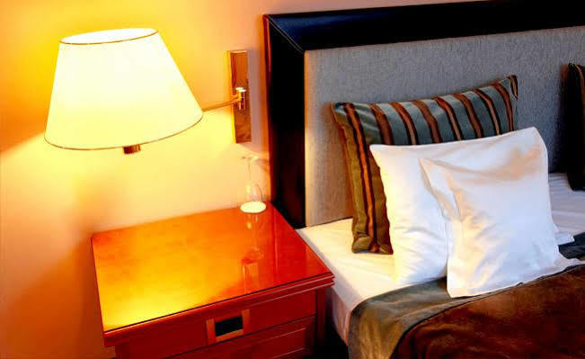 Seehotel Цойтен Экстерьер фото