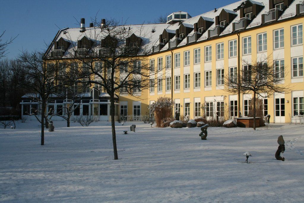 Seehotel Цойтен Экстерьер фото
