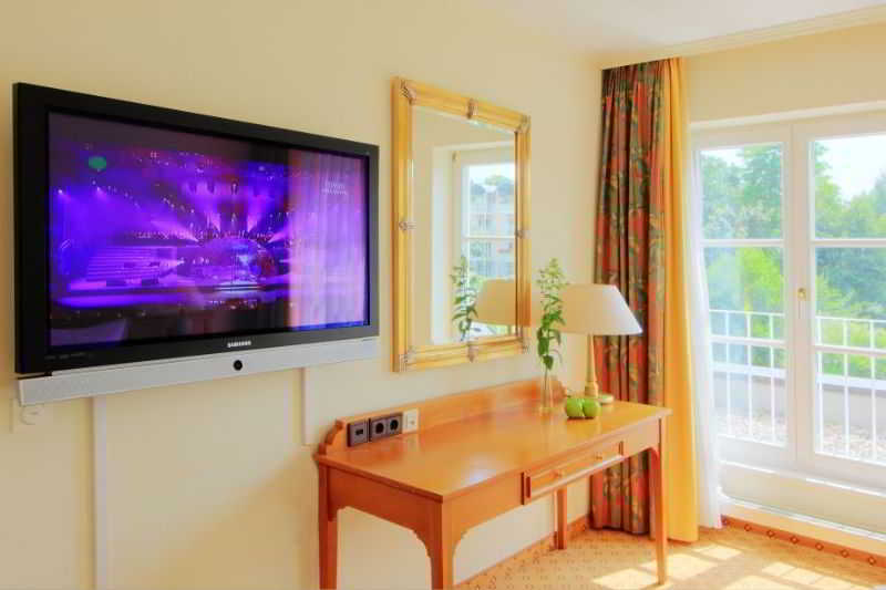 Seehotel Цойтен Экстерьер фото